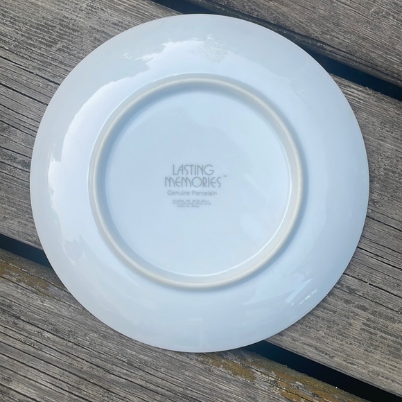 Vintage HOLLY HOBBIE Porcelain Collector Plate - Picture 3 of 6